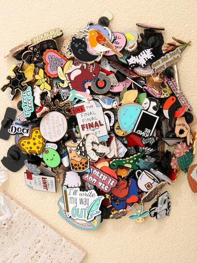 5/10/20/30/40/50/60/70/80/90/100 piezas Juego surtido de broches de dibujos animados coloridos (sin estilos duplicados), pines y insignias de metal de aleación creativa, adecuados para bufanda, bolso, ropa, excelentes para fiestas, bodas, regalos de cumpleaños. Cuanta talla grande cantidad, talla grande diversos estilos. Accesorios decorativos para zapatos, bolsos, ropa, amados por adultos y niños