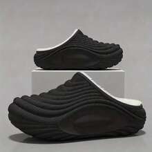 2026 必备男女通用套脚拖鞋，纯黑色，简约时尚，适合居家、休闲、办公及秋冬季穿着。柔软羊毛内衬保暖舒适。EVA 鞋底带足弓支撑设计，有效吸收冲击力，提供缓冲。易于清洁。母亲节礼物 - 彩色 - 查看 7
