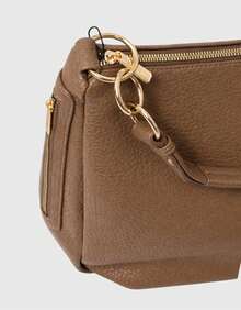 Women's Large Hobo Bag With Modern Finish And Ring Detail - 咖啡 - 查看 4
