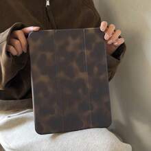 Estuche protector plegable de color ámbar vintage y lindo compatible con iPad de 11.a generación, tabletas, nuevo modelo 2025 de 10.a generación Air 7/6 con ranura para lápiz, estuche protector antidoblado de 11 pulgadas para tabletas para mujeres/hombres. Debido a las diferencias de iluminación y pantalla, puede haber ligeras variaciones de color entre el producto real y la imagen. - Marrón - Ver 11