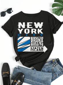 Camiseta feminina de manga curta com estampa gráfica da cidade de Nova York, gola redonda, modelo casual. Design com letras e setas representando Manhattan, Bronx, Brooklyn, Queens e Staten Island. - Preto - Ver 5