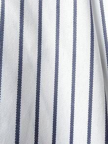 男士黑色条纹正装衬衫，绅士简约条纹长袖衬衫，修身版型，适合春秋夏秋季商务休闲穿着 - 黑與白 - 查看 7