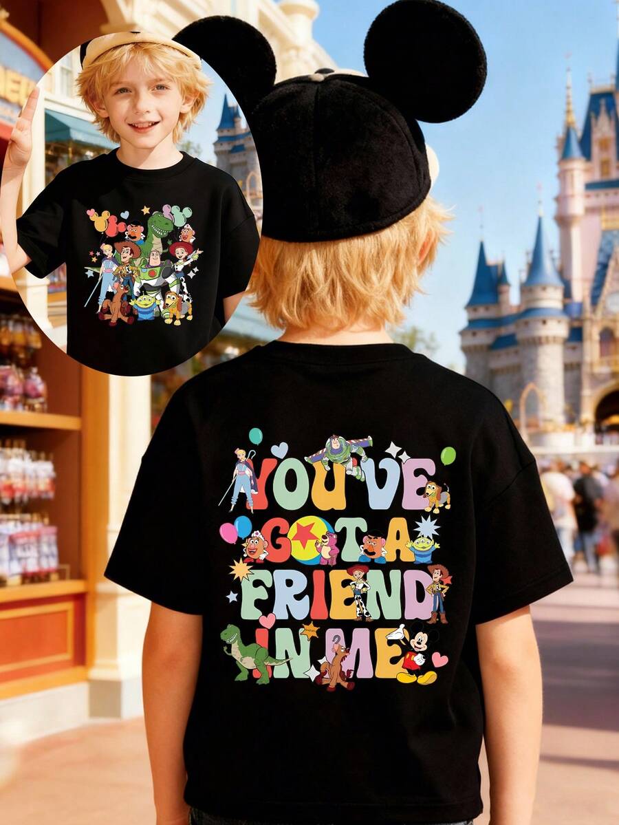 Disney Apparel, Featuring A Double-Sided Toy Story Cartoon Lettering Design On This Boys' T-Shirt. This Soft, Breathable Short-Sleeve Crew Neck Tee Is Perfect For Spring And Summer Wear, Ideal For Everyday Outfits, Vacation Leisure, Outdoor Adventures, School Life, And Shopping Trips. It Also Makes An Excellent Gift For Boys And Girls Alike. Every Child Deserves One. - 黑色 - 查看 1