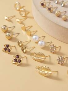 30对银色金属水钻珍珠心形、叶子、花朵、字母耳钉套装（女士款） - 彩色 - 查看 4