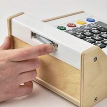 IKEA DUKTIG 杜克迪玩具收銀機 CE認證 多功能收銀台學習玩具 包含計算機抽屜及模擬錢卡 輔助數學啟蒙 白色 - 白色 - 查看 6