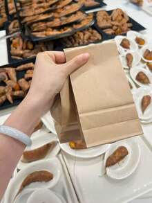 50/100pcs Brown Kraft Paper Bags, Durable Storage Bags, Party Gift Bags, Suitable For Snacks, Cookies, Burgers, Small Businesses, Grocery Stores, Takeout Packaging, Great For Parties, Weddings, Summer Evenings, Back To School, National Holidays, Halloween, Christmas - Large - View 10