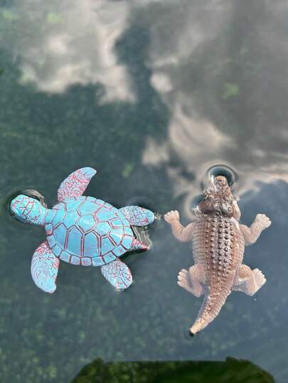 1PC Charming Resin Decorations Featuring Parrots And Thrushes - Designed With Iron Hooks, They Require No Electricity And Are Ideal For Decorating Patios, Gardens, Flower Pots, Balconies, Potted Plants, And Fish Tanks. Perfect Gifts For Bird Enthusiasts And Festive Occasions