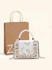 2026 Early Spring White Lace Trim Mini Square Bag, Cute Pearl Chain Strap Handbag, Floral Print Crossbody Bag For Women, Suitable For Daily Commute, Shopping, Party, Gift - White - View 2
