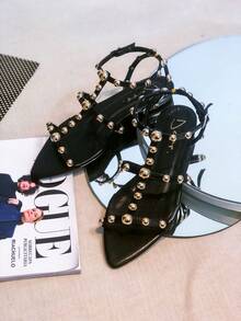 Women's Flat Sandal With Leaf-Shaped Toe And Gold Bead Details - Negro - Ver 2