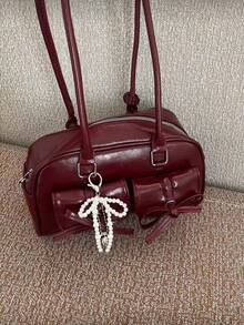 新款蝴蝶结单肩腋下包，女士圣诞手提包/枕形包/保龄球包/时尚通勤包，纯酒红色。这款保龄球包风格的钱包配有多个实用口袋、顺滑的金属拉链和双提手，可肩背或手提。 - 酒紅色 - 查看 3