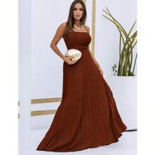 Long Pleated Dress With Back Tie And Built-In Bra Cups. Charming And Comfortable. Casual, Elegant, Sensual. Knotted Pleat Fabric. Perfect For Weddings. - 鏽棕色 - 查看 3