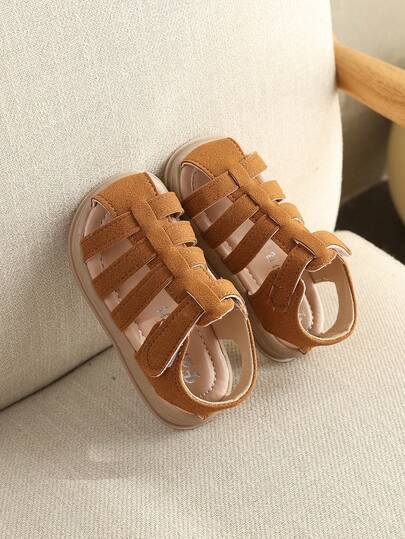 1双儿童凉鞋，PU鞋面，防滑鞋底，魔术贴搭扣