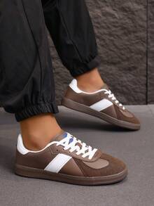 男女通用休闲系带平底运动鞋，多功能运动鞋，适合学生和室内健身训练 - 棕色 - 查看 8