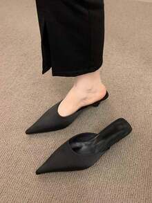 女士尖头凉鞋 - 舒适低跟，夏季PU鞋面和橡胶鞋底，百搭黑色休闲正装鞋款，厚底设计，优雅轮廓，耐穿轻便，适合办公穿着