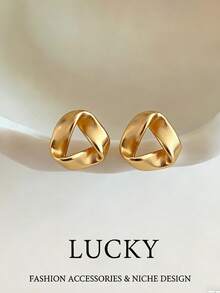 1 Pair Fashionable Retro Gold Geometric Hoop Earrings, Suitable For Teenage Girls Everyday And Holiday Wear - Geometry - View 1