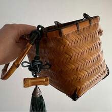 Handmade Tote Bag Made Of Bamboo Fabric With Bamboo Pendant, Exquisite And Classic, Made Using Traditional Craftsmanship. - 黃色 - 查看 5