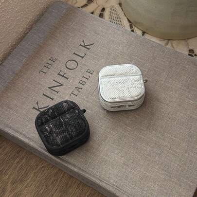 Retro High-End Magnetic Leather Texture Earphone Case With Lanyard, Embossed Snake Skin Pattern In Black & White, Suitable For AirPods Pro 2, Cute & Minimalist Design For AirPods 3/4, 1st/2nd Gen