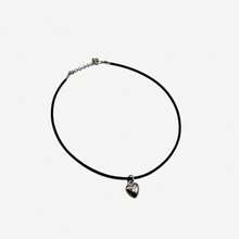 Black Suede Leather Choker Necklace With Heart Pendant - Nhiều màu - Xem 8