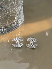 Silver Zirconia Earrings, Elegant & Cute Copper Plated White Gold Earrings Suitable For Daily Wear And Gatherings - 銀色 - 查看 4