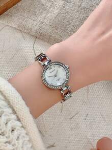 1pc Silver Round Bracelet, New Women's Quartz Watch, Casual Retro Style, Suitable For Daily Wear, Casual Gatherings, Parties, Birthday/New Year Gift
