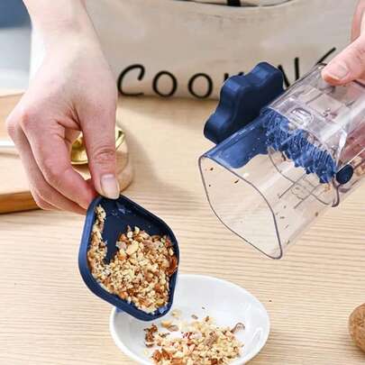 多功能坚果研磨器，多种颜色可选，手动谷物研磨器。坚果研磨器。坚果仁研磨器。专为研磨巧克力、花生、核桃和其他干果而设计。也适用于制作馅饼、蛋糕和研磨香料。易于清洁，设计紧凑，省力，适合家庭烘焙和厨房使用。