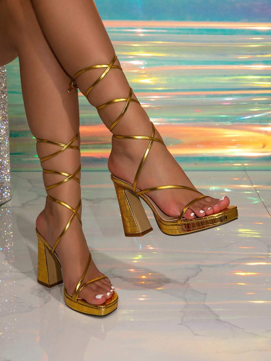 女士新款时尚交叉绑带设计粗跟性感压纹金色高跟鞋，露趾厚底凉鞋，适合派对、夜店、舞会等场合。 - 金色 - 查看 1