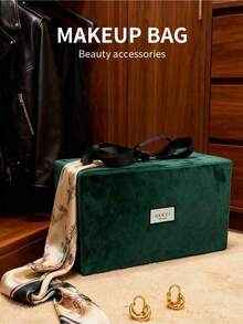 Gucci Large Capacity Vintage Style Green Velvet Jewelry/Cosmetic/Jewelry Storage Box, Ideal For Storing Jewelry As A Gift For Friends Or Family, And A Perfect Choice For Holiday And Anniversary Gifts - Green - View 1