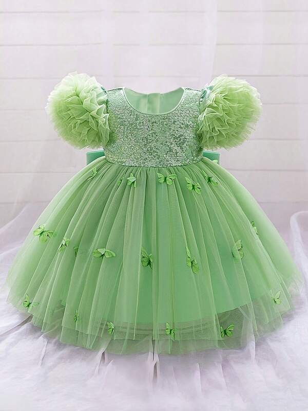 女婴圆领亮片3D蝴蝶结褶皱薄纱可爱派对公主裙，适合花童、户外拍照、度假等场合，面料图案随机裁剪，不含发带