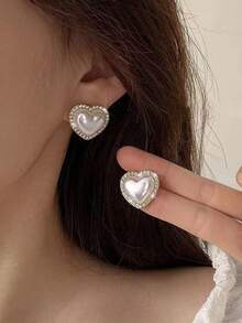 5对优雅简约百搭几何仿珍珠耳钉及复古花卉耳环套装，适合女士日常及节日佩戴