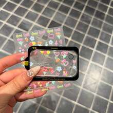 卡通花卉浮雕贴纸+高清镜头膜，适用于苹果17系列。这款17Pro Max/17Pro后镜头保护膜已升级，具备防刮、耐磨、防指纹和易于安装等特性，提供极致保护。 - 鏡頭膜+貼紙 - 查看 6