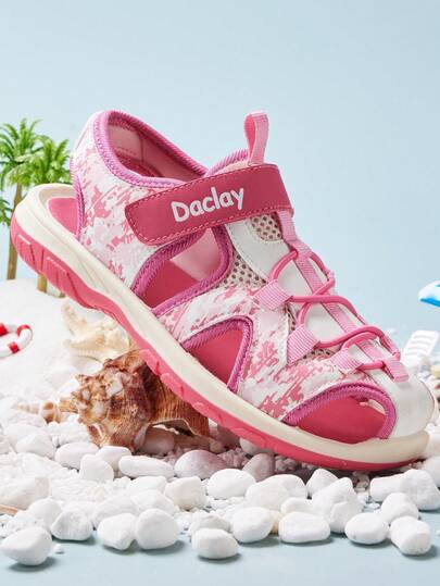 1 đôi dép xăng đan mùa hè unisex (dùng cho cả nam và nữ)