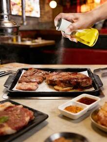 1pc Random Color Glass Spray Bottle | Large Capacity Pressurized Spray Bottle For Kitchen, Barbecue, Roast, Triangular Design, Perfect For Olive Oil And Barbecue Oil - A Stylish Accessory, Ideal For Eid Gifts - Multicolor - View 2