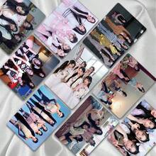 I/LL/IT KPOP 女团 2025 官方周边，BOMB 第三张迷你专辑限定小卡套装（124 张/30 张），高清双面激光闪光 LOMO 卡，Yunah、Minju、Moka、Iroha、Wonhee 粉丝应援收藏品，新人偶像交易卡盒装，生日演唱会纪念品 - 彩色 - 查看 5