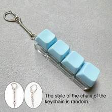 1个彩色键盘按键指尖玩具 - 静音/咔哒声，适合放松、办公室和图书馆使用，办公减压玩具 | 有趣的减压玩具，键盘钥匙扣指尖玩具，抗压/减压玩具