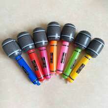 Microfone Inflável de Estrela do Rock - Guitarra Inflável Acessório de Foto, Adequado para Temas de Concerto, Despedidas de Solteiro, Várias Reuniões, Acessórios Infláveis para Festa, Suprimentos para Festa, Ideal para Reuniões em Grupo, Cor Aleatória - Instrumento Musical Inflável, Brinquedo Inusitado, Acessório de Foto para Festa, Adequado para Karaokê e Home KTV, Acessório de Microfone, Perfeito para Festas de Aniversário, Festas de Casamento, Ano Novo, Natal e Despedidas de Solteiro - Multicolorido - Visão 3