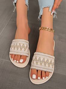 Teenage Girls/Girl's Flat Strap Slippers, New Summer Lightweight Soft Bottom Non-Slip Beach Sandals, Comfortable & Versatile - Beige - View 3