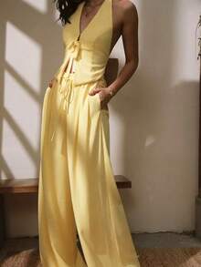 Yuyi Clothing 素色掛脖露背繫帶上衣與長褲休閒女裝套裝，適合度假、海灘、休閒夏季穿著 - 黃色 - 查看 3