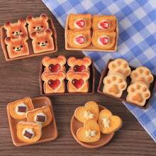 Realistic Mini Caramel Toast And Heart-Shaped Teddy Bear Resin Decor, Miniature Scene Ornaments, Suitable For Desk Display, Crafts Making And Home Decoration