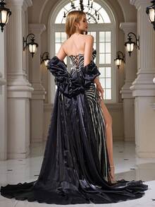 Elegant Sexy Mermaid Hem Dress With Ruched Floral Beaded Bust, Strapless Design - Black - View 4