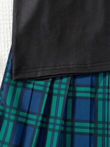2pcs Girls Casual Outgoing Fashion Letter Print Decor Drop Shoulder Short Sleeve Top And Elastic Waist Plaid Decor Pleated Skirt Set, Spring/Summer - Black - View 6