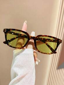 unissex com estampa de leopardo, estilo clássico e moderno, ideais para uso diário, férias, viagens, praia e como acessório de praia feminino. Perfeitos para a primavera/verão e para um look casual de negócios. - Verde Leopardo - Ver 2