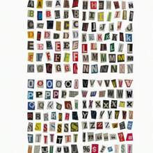 复古字母贴纸，适用于剪贴簿、计划本和日记本——包含英文字母、数字和符号。学生计划、日记和基础拼贴材料贴纸标签。哑光纸/装饰性DIY工艺品材料。耐用的模切设计，专为剪贴簿和计划本装饰而设计。 - 彩色 - 查看 13