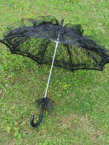 1pc Gothic Lace Umbrella, Romantic Princess Umbrella For Bride, Suitable For Wedding, Holiday Party, Dance Props - Elegant Black Wedding & Halloween Costume Accessory With Intricate Floral Pattern, Photo Shoot, Wedding Accessory - Black - View 3