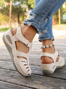 女士坡跟凉鞋，厚底，性感镂空，新款中跟包头凉鞋，适合妈妈们穿着