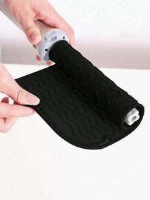 1pc Hot Styling Tool Mat, Universal Size Hair Straightener And Curling Iron Heat-Resistant Mat For Storage And Travel, Hot Styling Tool Mat, Heat Resistant Silicone Hair Styling Mat Storage Heat Insulation Pad For Hair Straighteners, Flat Irons, And Curling Irons, Protect Your Hair Styling Tools With This Non-Slip Silicone Heat Insulation Pad For Restaurant Hotel Commercial - Multicolor - View 12