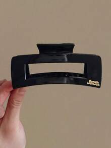 1pc 4.48in/11.4cm Glossy Black Solid Square Large Plastic Hair Clip, Fashionable Versatile High-End Elegant Simple Minimalist Solid Color Hair Accessory Suitable For Daily Outing, Casual, Party, Commute, Vacation, Ponytail, Bun, Face Washing, Makeup, Outfit Matching Women Hair Accessories Elegant Hair Claws Fashion Claw Clip - Black - View 4