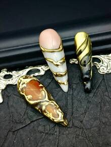 She Nails 亚克力美甲套装，可爱巴洛克朋克摇滚 Y2K 哥特铬金美甲设计，包含 10 片美式、美式和法式美甲亮面金属猫眼金色指甲、红色指甲、长款尖头亚克力手工压制指甲，饰以手绘金色波浪和 3D 花卉圆圈雕刻，适合性感酷炫的女性和女孩参加派对佩戴，附赠凝胶贴纸和指甲锉。 - 彩色 - 查看 7