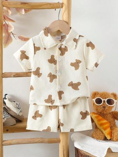 2pcs/Set Summer New Baby Boy Apricot Cute Cartoon Bear Print Lapel Cardigan Short Sleeve Top And Matching Printed Shorts, Fashionable Casual Outfit Suitable For Outings And Photoshoots