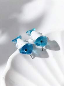 2pcs/1 Pair, Cute Cartoon Faux Glass Texture Pink Shark & Translucent Blue Fish Bone Resin Stud Earrings, Suitable For Daily Wear, Parties, Jewelry Gifts For Friends, Valentine's Date, Interesting & Petite Women's Earrings - Blue - View 4