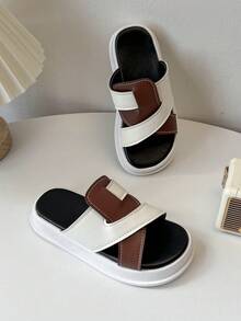 Un par de sandalias deportivas para niñas con suelas suaves y diseño casual - una combinación de colores de patchwork, adecuadas para el juego y el uso diario - Blanco - Ver 8